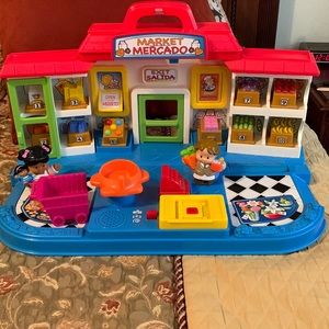 Fisher Price Little People Shop and Learn Market - English and Spanish